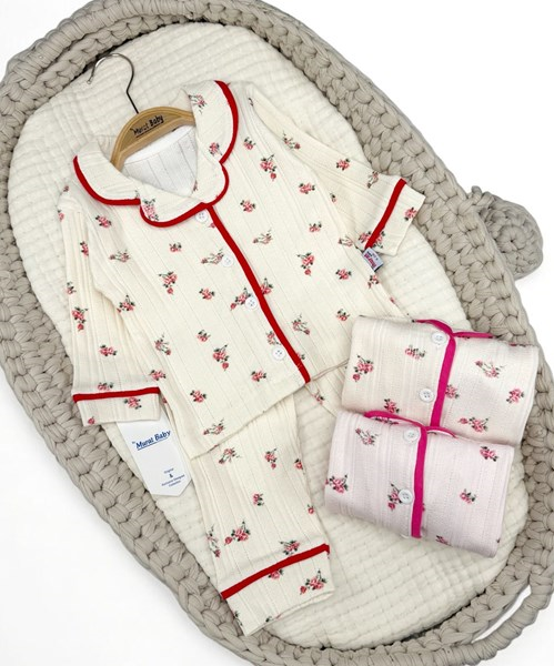 GÜL DESENLİ PİJAMA TAKIM