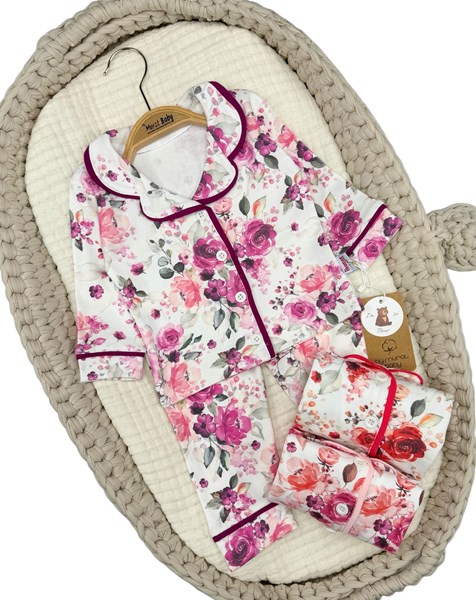 BÜYÜK GÜLLÜ PİJAMA TAKIM